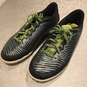 Soccer Shoes For Boy's, Size 6